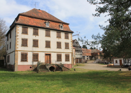 Une approche du patrimoine pétrolier de Pechelbronn : découverte extérieure