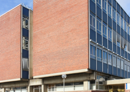 Découverte du lycée Jean Rostand et de son architecture moderniste