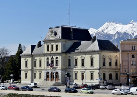 Albertville devient française