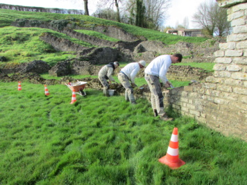 Découvrir, conserver et transmettre le patrimoine archéologique bâti