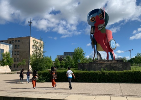Course d’orientation sur le campus et visite du Consortium Museum