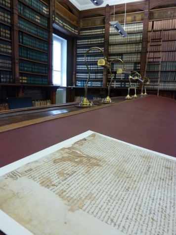 Découverte des archives municipales