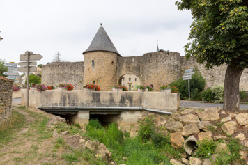 Visite guidée du village fortifié de Rodemack