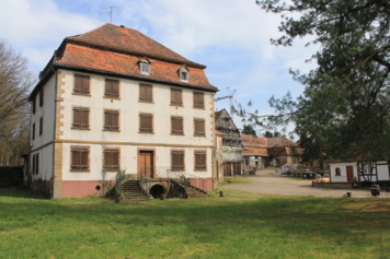 Une approche du patrimoine pétrolier de Pechelbronn : découverte extérieure