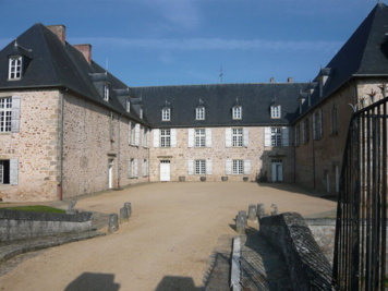 Partez à la découverte du château de Rochebrune !