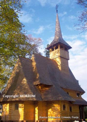 Visite de l'église en bois