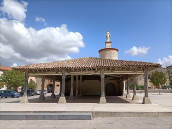 Découverte du village de Saint-Felix- Lauragais, de son histoire et de ses monuments
