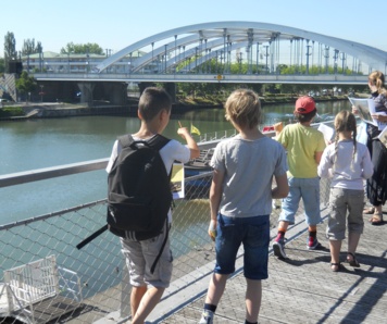 Faites place ! Histoire des places à Pontoise