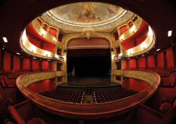 L'envers du décor : le Théâtre Jean Vilar