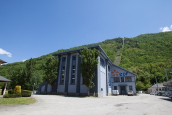 Visite de la centrale hydroélectrique d'Aston