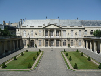 Découvrez les métiers des Archives