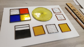 Découvrez le monde fascinant du vitrail avec notre mallette pédagogique !