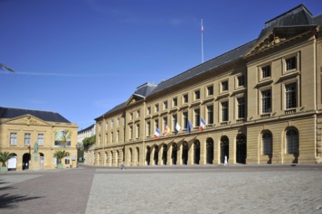 Réalisation de la Place d'Armes par Jean-François Blondel