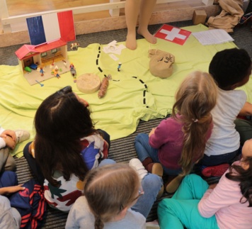 Dans le sac à dos d’Adrien
