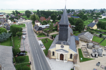 Le village de La Neuville Chant d'Oisel à travers les siècles