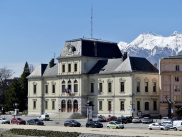 Albertville devient française