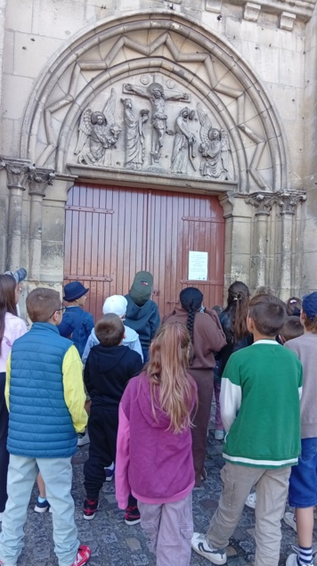 Église Saint-Montain, histoire locale et architecture