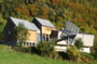 Architecture d'hier et d'aujourd'hui dans le hameau des mineurs