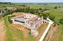 Voyez le château de Bouteville !
